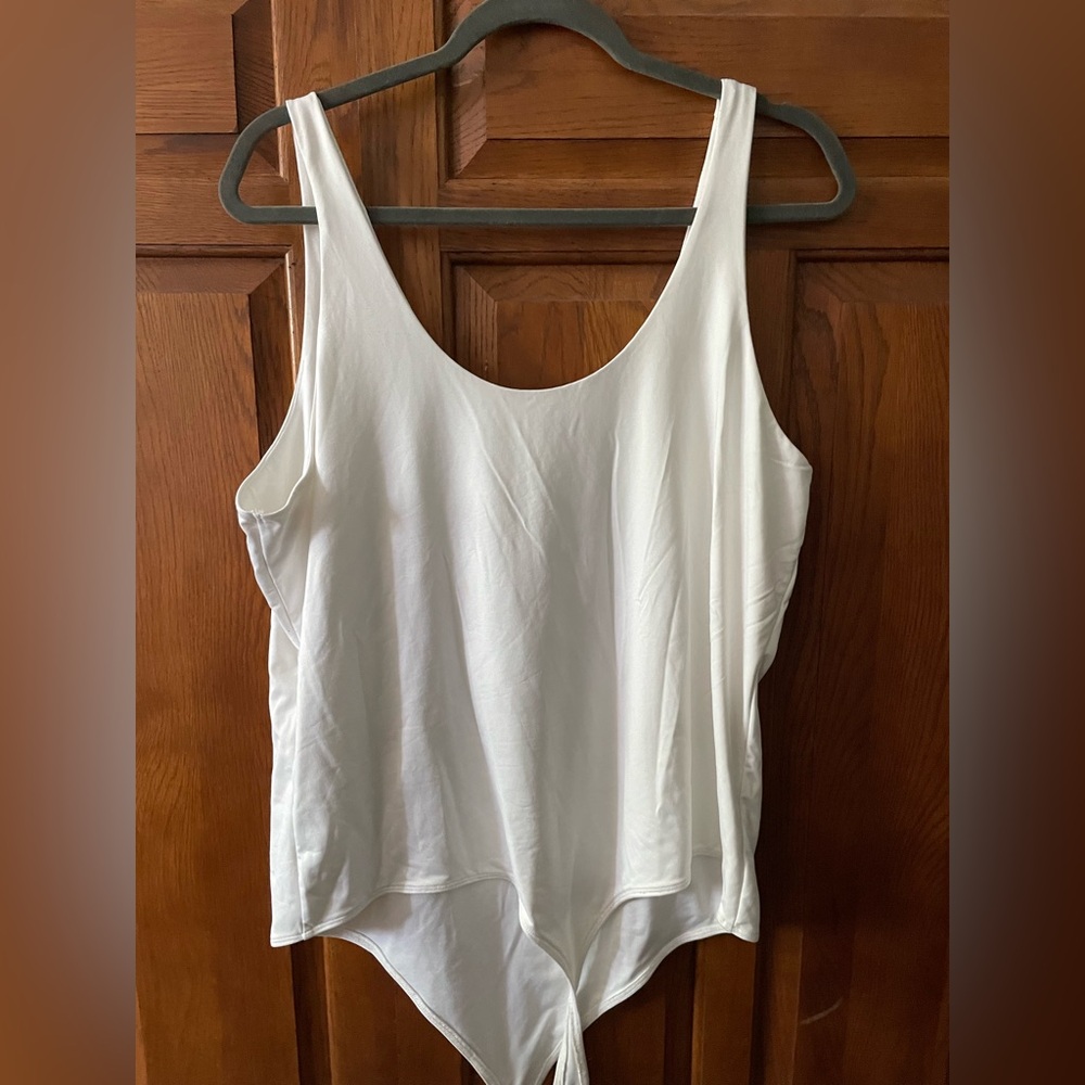 Abercrombie & Fitch White Sleeveless bodysuit. - Picture 3 of 3